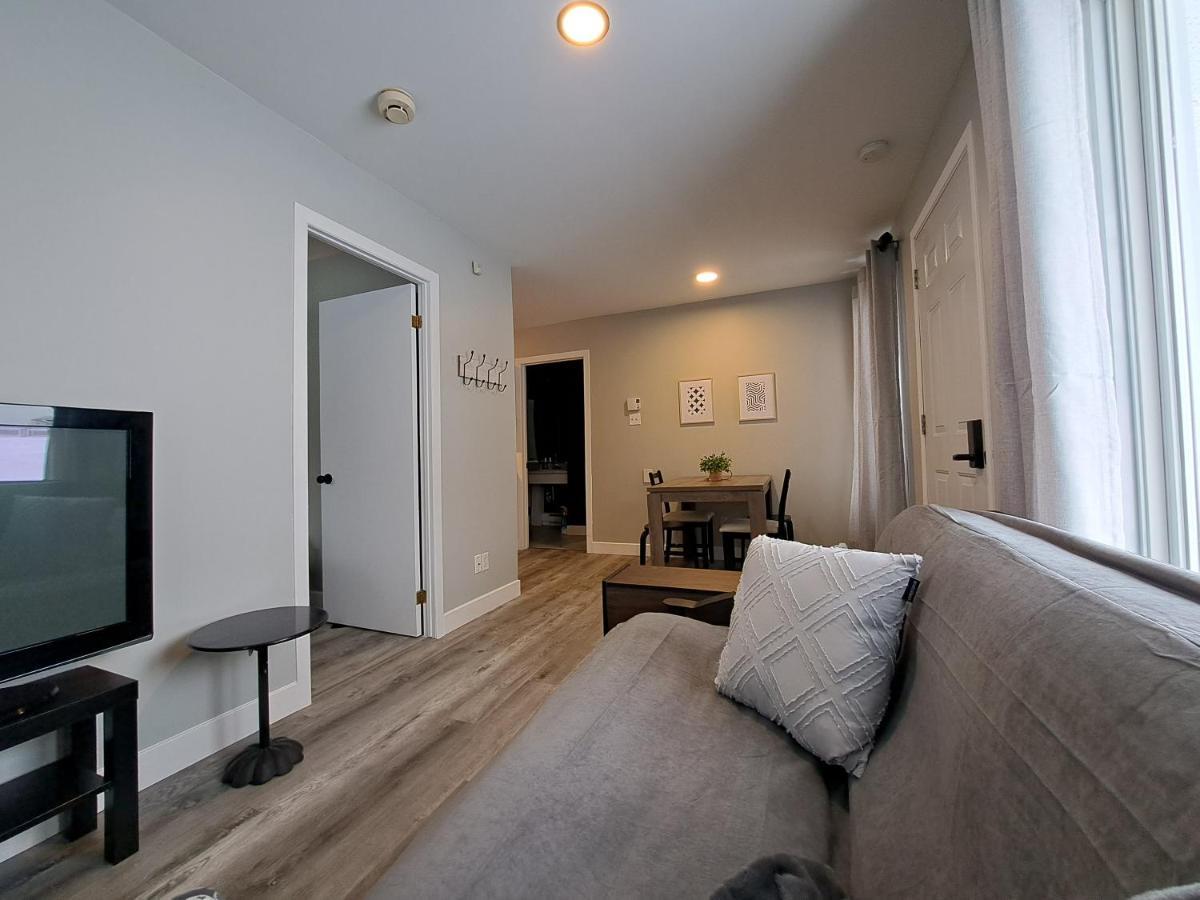 Apartamento Habitations Zenith Sainte-Anne-de-Beaupré Exterior foto