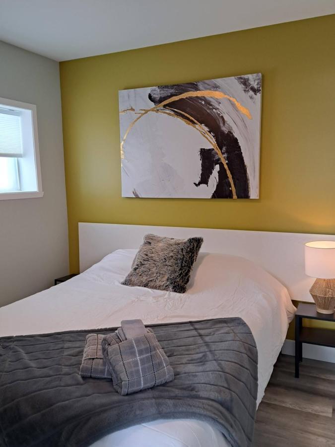 Apartamento Habitations Zenith Sainte-Anne-de-Beaupré Exterior foto