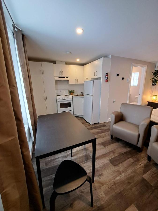 Apartamento Habitations Zenith Sainte-Anne-de-Beaupré Exterior foto