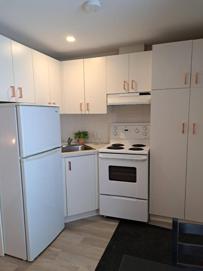 Apartamento Habitations Zenith Sainte-Anne-de-Beaupré Exterior foto