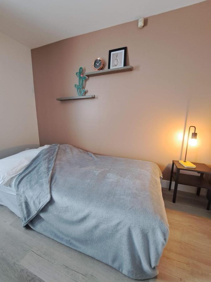 Apartamento Habitations Zenith Sainte-Anne-de-Beaupré Exterior foto