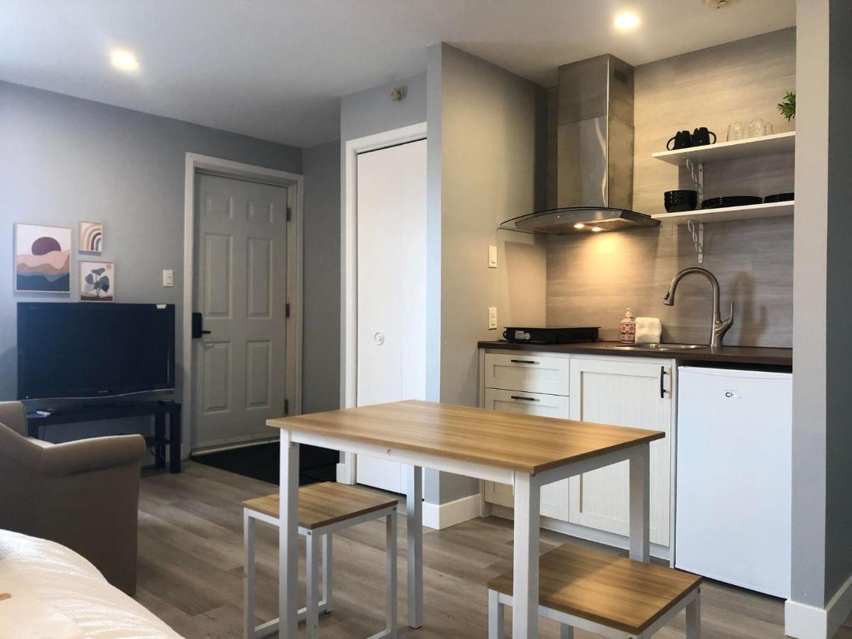 Apartamento Habitations Zenith Sainte-Anne-de-Beaupré Exterior foto
